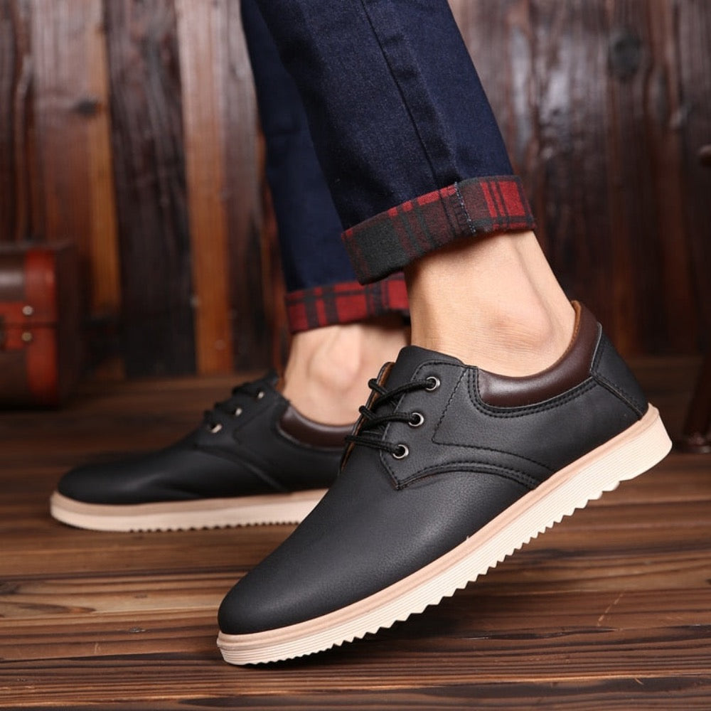 Casual Oxford Travel Sneakers